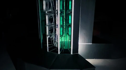30 Mac Mini ile Cray-1’in yeni bir kopyası oluşturuldu