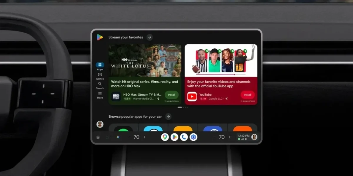 Otomobilin bilgi-eğlence ekranında Google Play Store ve YouTube uygulamalarının yer aldığı arayüz