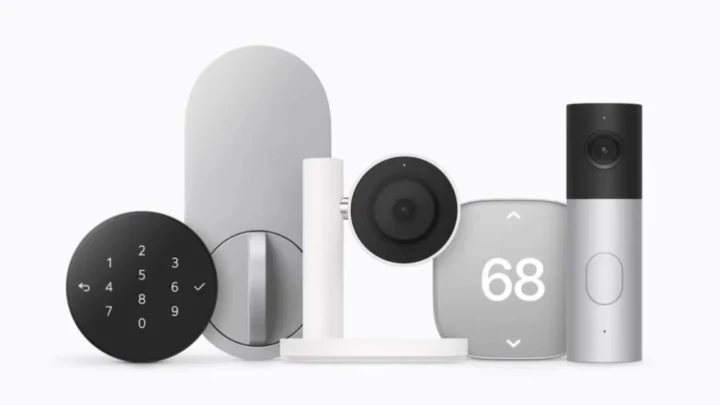 Apple Home Collection için tanıtım görselinde akıllı kapı kilidi, kameralar ve termostat
