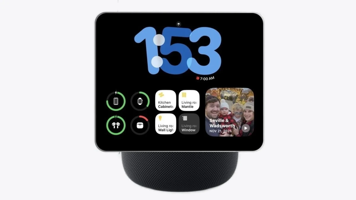Ekranında saat ve akıllı ev kontrol simgeleri bulunan hoparlör tabanlı HomeView konsepti