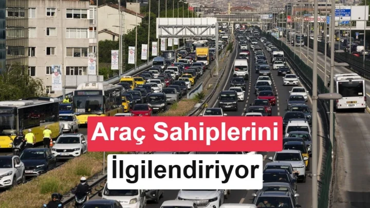 Yoğun trafikte ilerleyen araçlar