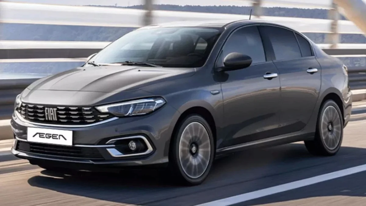 Gri Fiat Egea Sedan otomobil