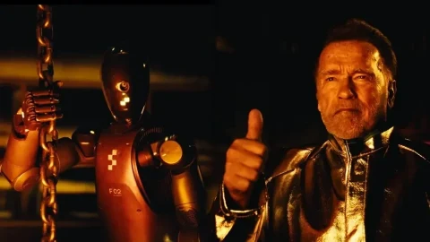Figure 02 insansı robotu ve Arnold Schwarzenegger yan yana; Schwarzenegger başparmağını kaldırıyor