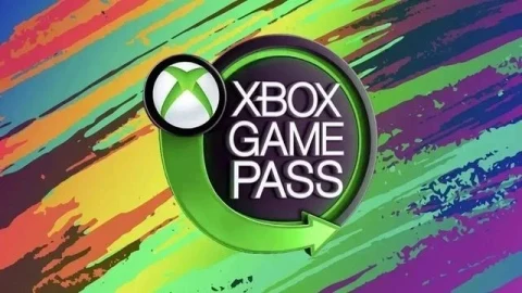 Xbox Game Pass logosu, renkli fırça izleriyle kaplı arka plan üzerinde