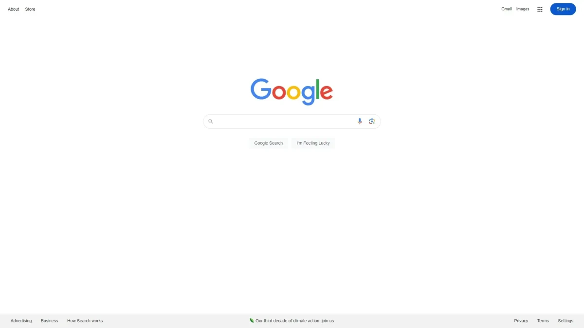 Google logosu ve arama kutusunun yer aldığı ana sayfa