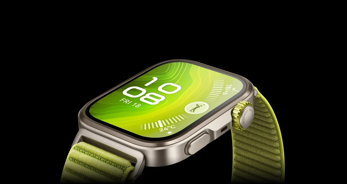 Yeşil kayışlı HUAWEI WATCH FIT 4 Pro akıllı saat
