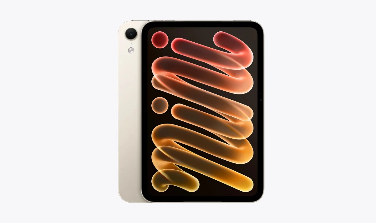 Açık renkli iPad mini, turuncu ve kırmızı tonlarda ekran grafiğiyle gösteriliyor