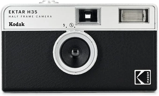Siyah beyaz Kodak Ektar H35 yarım kare filmli fotoğraf makinesi