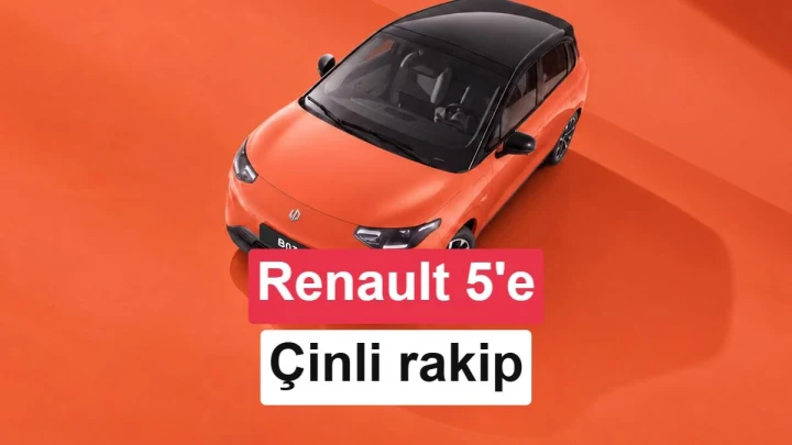 Turuncu renkli Leapmotor B03 otomobilinin üstten görünümü; görselde Renault 5'e Çinli rakip yazısı bulunuyor