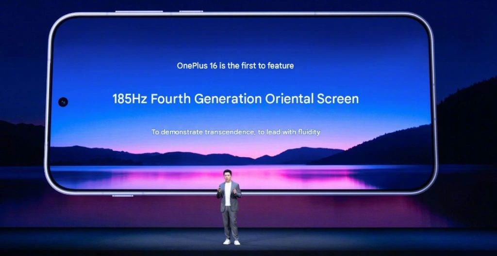 OnePlus 16'nın 185 Hz ekranını gösteren tanıtım sunumu