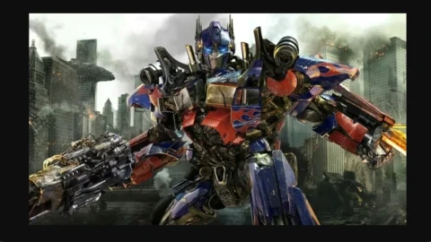 Transformers’ın yeni filminde Spielberg yapımcı, Michael Bay yönetmen adayı