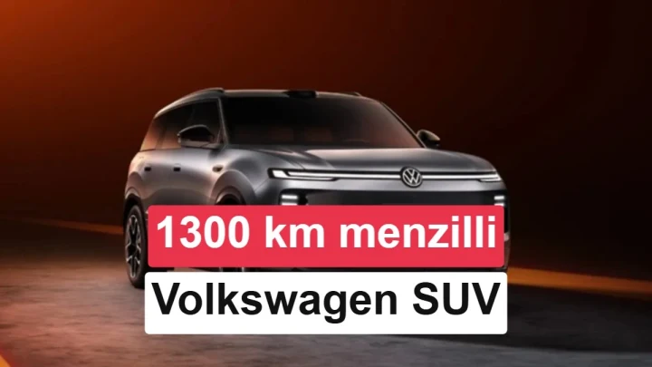 Volkswagen ID. Era 8X SUV'nin önden üç çeyrek görünümü; görselde 1300 km menzil yazısı bulunuyor