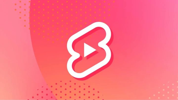 Pembe arka plan üzerinde YouTube Shorts logosu